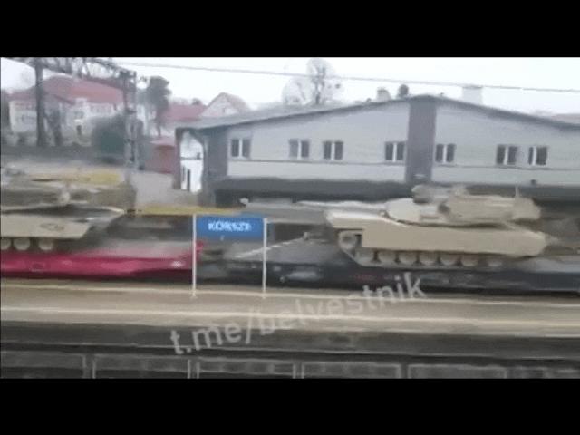 Thế giới - Video: Hàng chục xe tăng chủ lực Mỹ xuất hiện cách biên giới Nga 18km