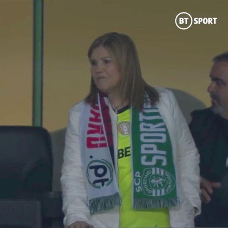 Bà&nbsp;Dolores Aveiro có tình yêu lớn với Sporting Lisbon