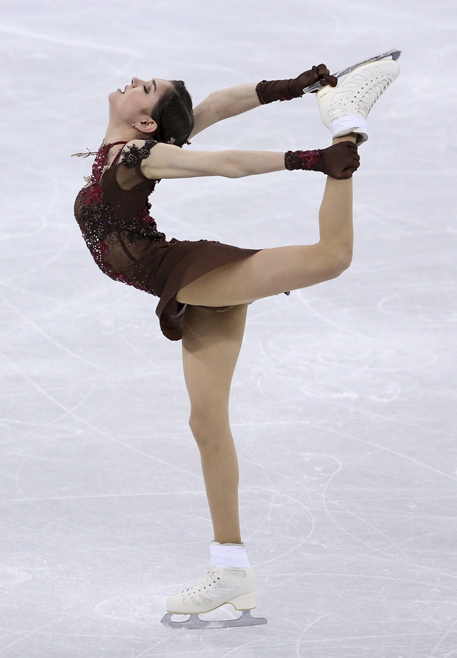 Mặc dù không quá cao nhưng Evgenia Medvedeva lại có tỷ lệ cơ thể ấn tượng. 
