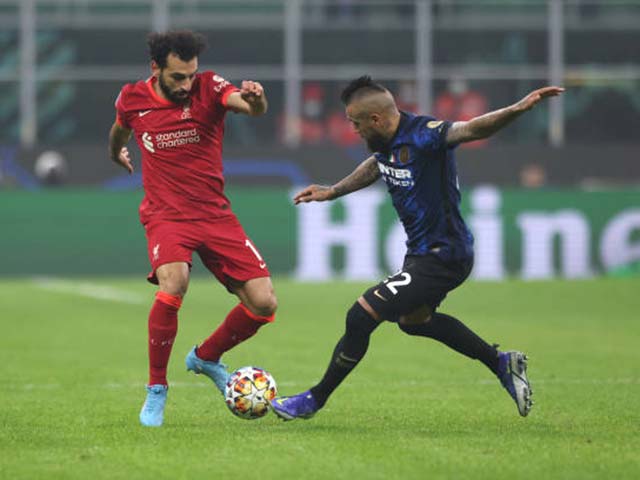 Bóng đá - Salah bị trọng tài "cướp" bàn thắng ngay trước mũi, fan Liverpool nổi điên