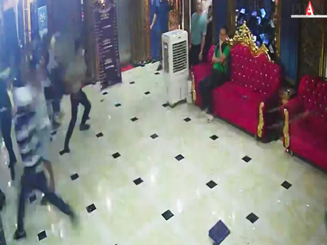 Pháp luật - Nhóm giết người bị CSGT "đón lõng" đã gây án nhầm ở TP.HCM