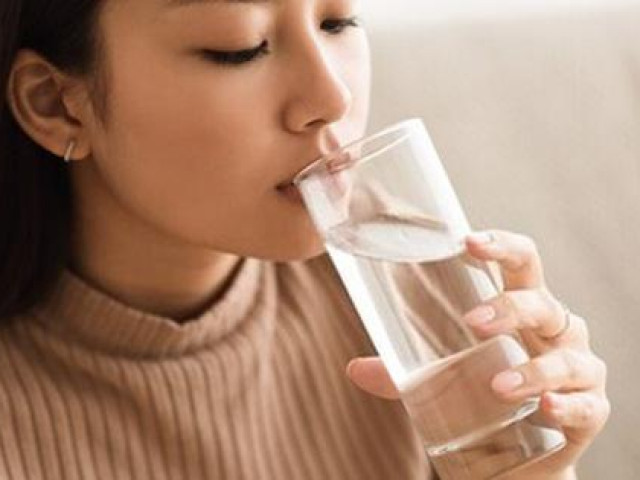 Sức khỏe đời sống - Áp dụng uống nước theo phương pháp 3D, uống vào 5 thời điểm "vàng" này, nước vào cơ thể còn tốt hơn thuốc bổ!