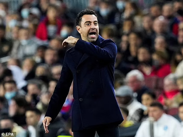 Bóng đá - Fan mỉa mai vì Barca đá ở Europa League, HLV Xavi tố trọng tài xử ép