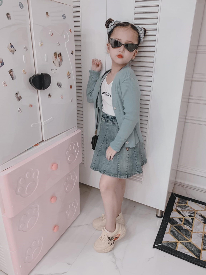 Nguyễn Kim Bảo Ngọc thường tự mình kết hợp trang phục cho mình