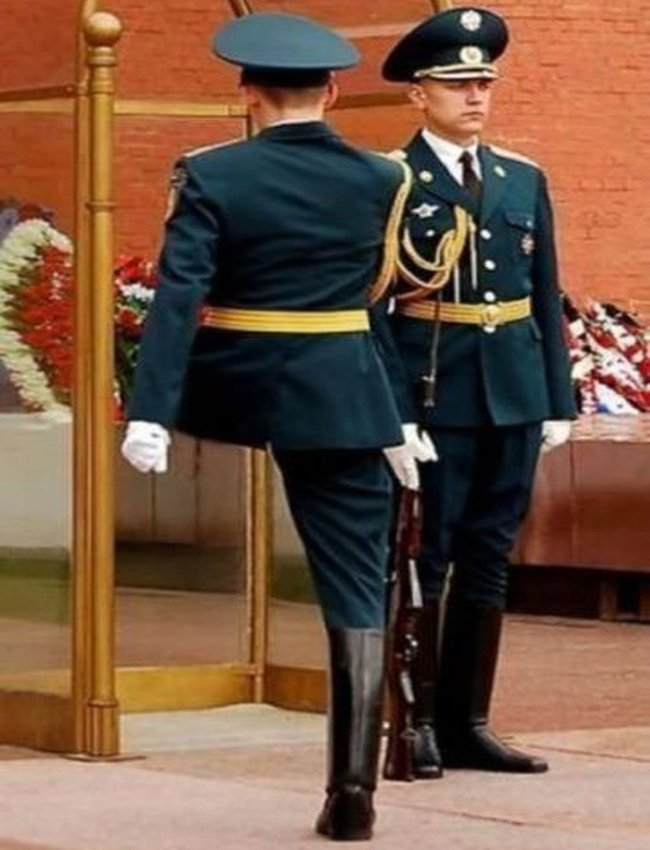 Chỉ là trùng hợp thôi mà.
