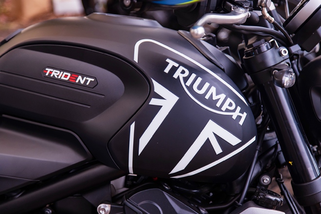 Triệu hồi loạt mô tô 2022 Triumph Trident do lỗi chân chống - 4