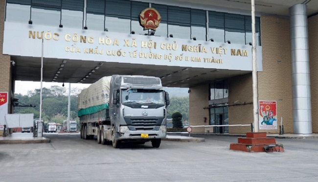 Phía Trung Quốc tạm ngừng hoạt động nhập khẩu hàng hoá qua cửa khẩu đường bộ số II Kim Thành. (Ảnh: Quốc Khánh).