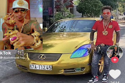 Bạn trẻ - Cuộc sống - "Dát" 2kg vàng lên người mỗi khi ra đường, người đàn ông Việt lên báo nước ngoài