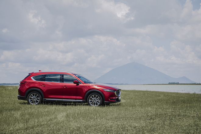 Mazda CX-8 giảm giá "sập sàn" cộng dồn ưu đãi 50% phí trước bạ - 5