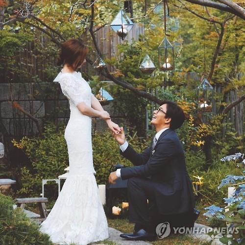 Hyun Bin và Son Ye Jin hé lộ địa điểm đắt đỏ tổ chức đám cưới - 7
