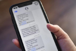 Kinh doanh - Phí SMS Banking đắt cắt cổ, tăng tới 700%: Người sử dụng mất thêm bao nhiêu tiền?