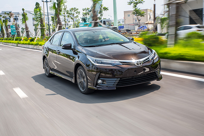 Giá xe Toyota Corolla Altis tháng 2/2022, hỗ trợ 40 triệu đồng LPTB - 4