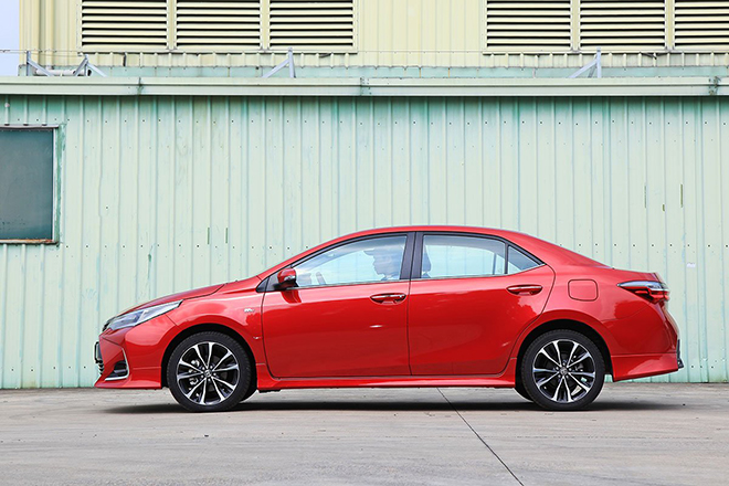 Giá xe Toyota Corolla Altis tháng 2/2022, hỗ trợ 40 triệu đồng LPTB - 6