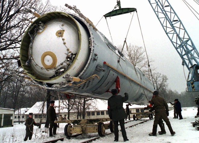 Ukraine chính thức từ bỏ vũ khí hạt nhân vào năm 1994.