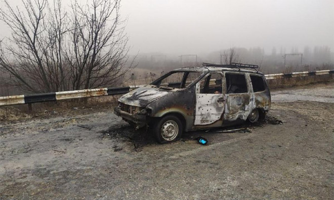 Hiện trường vụ nổ trên cao tốc Donetsk - Gorlovka, Ukraine, ngày 22-2. Ảnh: NPR