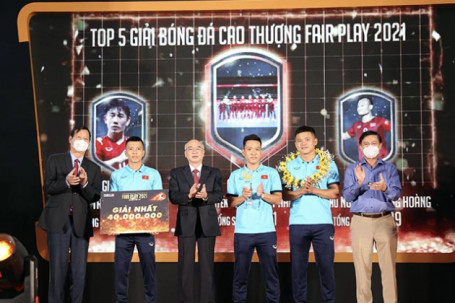 Vượt qua Trọng Hoàng, ĐT futsal Việt Nam giành giải Fair Play 2021
