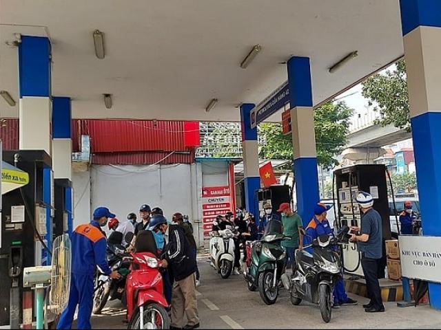 Kinh doanh - Bất ngờ: Giá xăng tăng nhưng "dân chơi" lại hỉ hả vui mừng