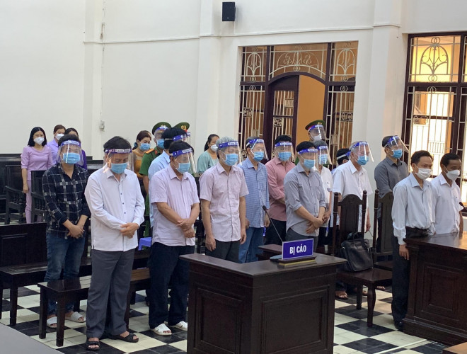 Các bị cáo tại tòa