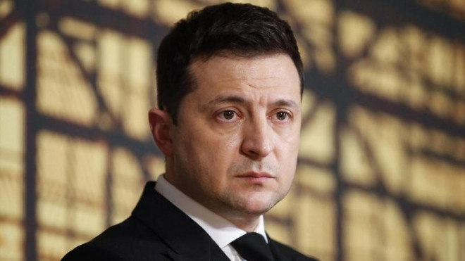 Ukraine tuyên bố cắt quan hệ ngoại giao với Nga, phát lệnh tổng động viên - 1