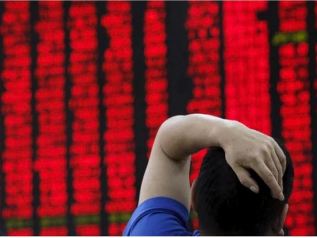 Kinh doanh - Súng nổ trời Âu, “sân chơi nóng” tại Việt Nam hoảng loạn