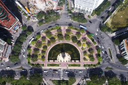 Tin tức trong ngày - Khu tượng đài Trần Hưng Đạo thay “áo” mới bên bờ sông Sài Gòn