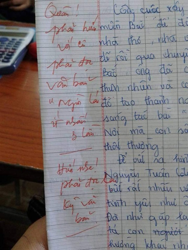 Cô giáo để lại lời nhắn nhủ đầy "tha thiết" gửi đến học sinh ngay trong bài kiểm tra. (Ảnh: Group Trường Người Ta)
