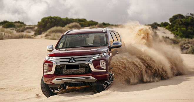 Giá xe Mitsubishi Pajero Sport tháng 2/2022, hỗ trợ 50% lệ phí trước bạ - 15