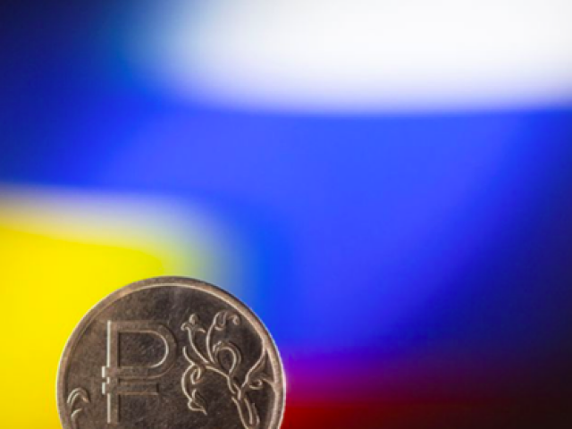 Kinh doanh - Trừng phạt của phương Tây có thể làm thui chột tiềm năng kinh tế của Nga