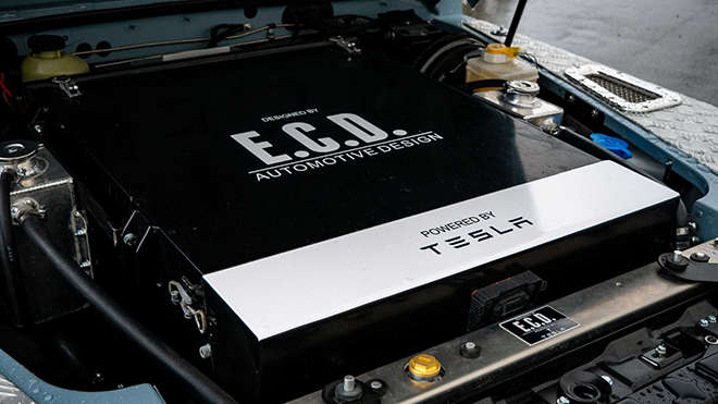 Chiêm ngưỡng Land Rover Defender mang đậm chất hoài cổ với "trái tim" của Tesla - 7