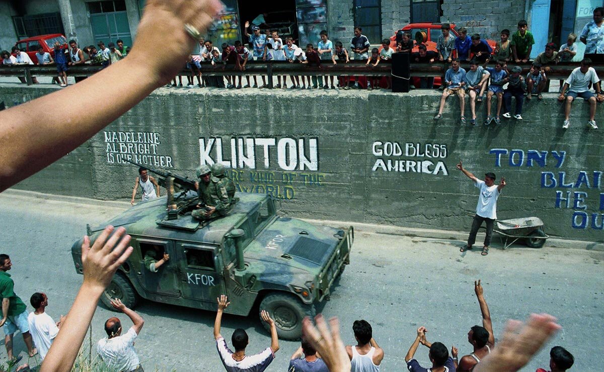 Quân đội Nam Tư nhanh chóng thất thủ trước NATO (ảnh: CNN)