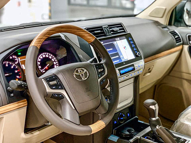 Toyota Land Cruiser Prado bản nâng cấp có mặt tại đại lý, giá tăng 170 triệu đồng - 8