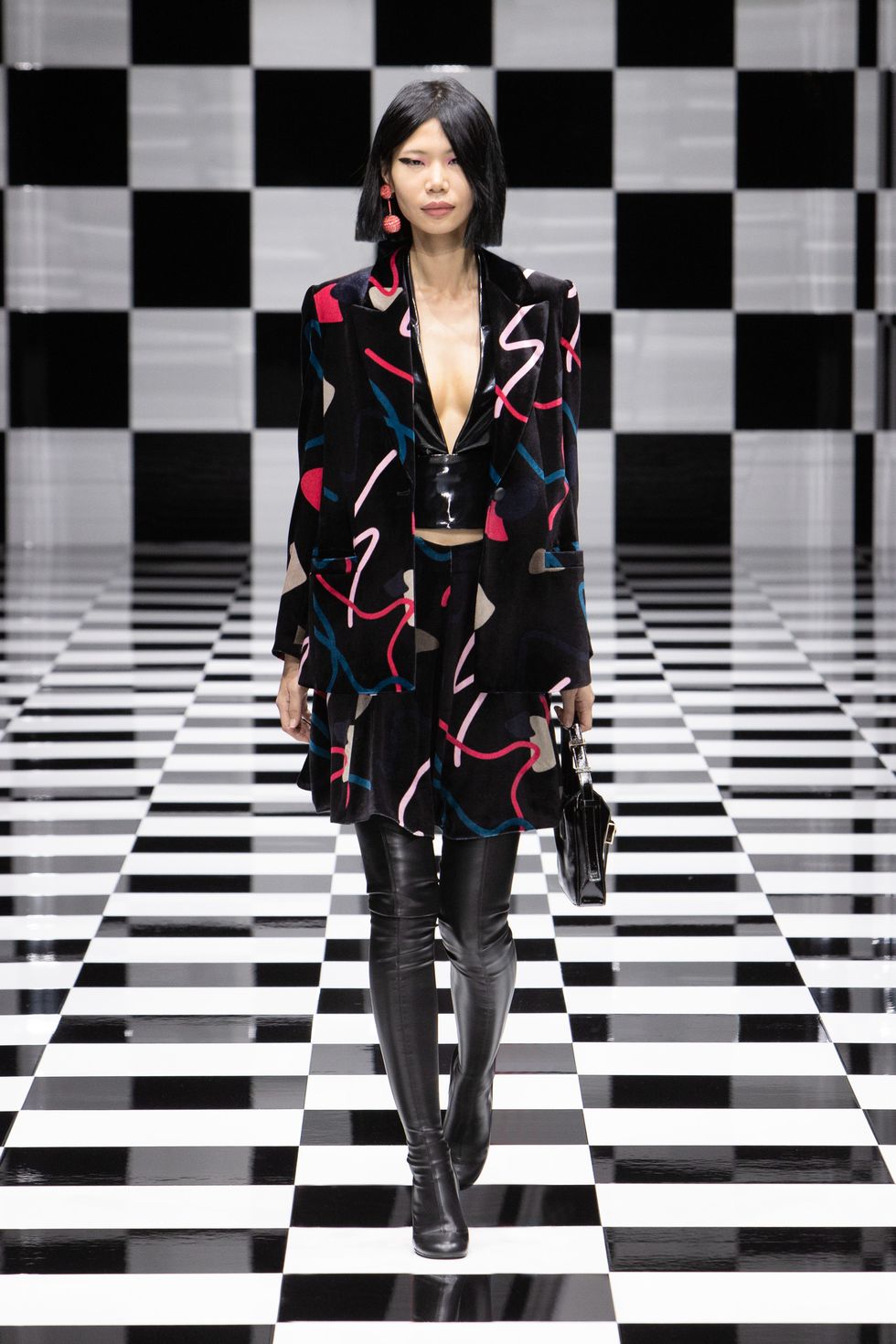 Emporio Armani tiếp tục phong cách sang trọng truyền thống với bộ sưu tập mới nhất - 8