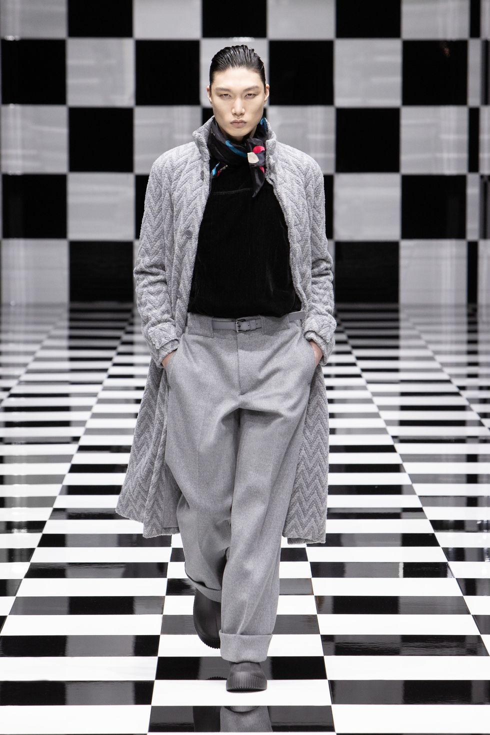 Emporio Armani tiếp tục phong cách sang trọng truyền thống với bộ sưu tập mới nhất - 7