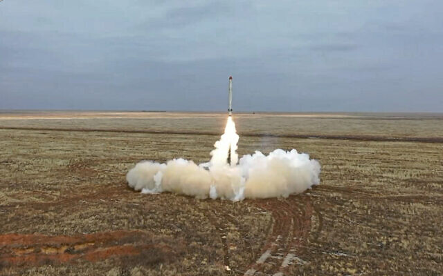 Nga phóng tên lửa đạn đạo Iskander trong một cuộc tập trận.