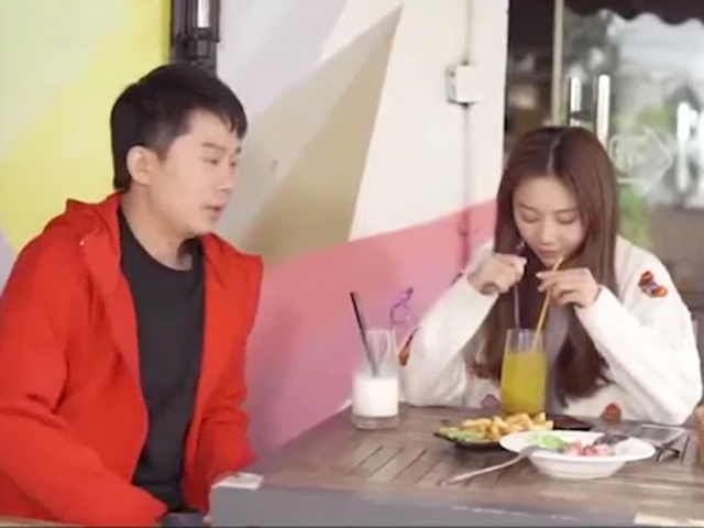 Cười 24H - Cái kết dở khóc dở cười của chàng trai "nổ quá đà" trước mặt gái xinh