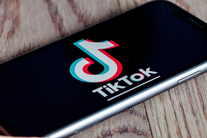 Đang quay clip TikTok, thiếu nữ 15 tuổi vô tình tự sát hại chính mình - 1