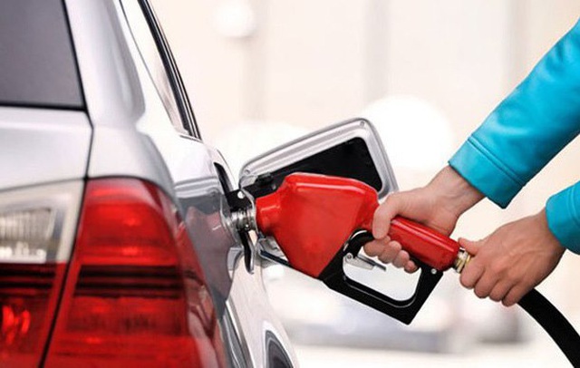 Giá xăng dầu tăng lần thứ 6 liên tiếp, cao nhất từ trước tới nay kể từ 15h chiều nay 1/3 - 1