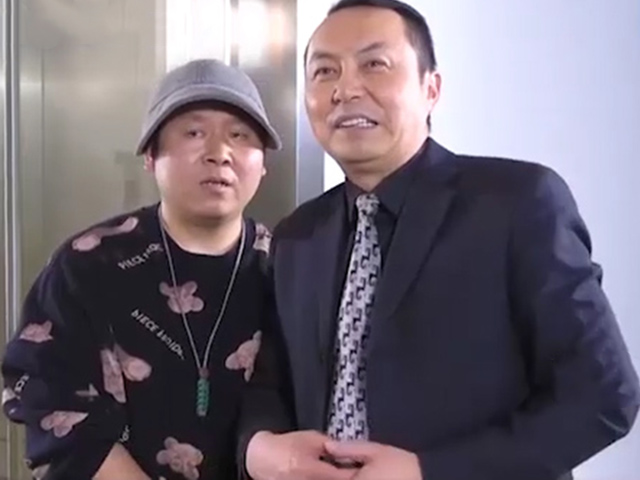 Cười 24H - Ngày nay muốn "chiều" lãnh đạo cũng không hề đơn giản