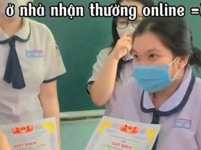 Giáo dục - du học - Nữ sinh F1 không thể trực tiếp nhận giấy khen, bạn bè liền nghĩ ra phương pháp cực "lầy lội"
