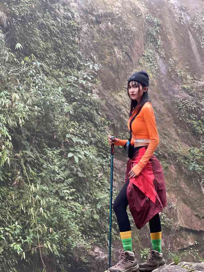 Cô gái liễu yếu đào tơ Nguyễn Ngân