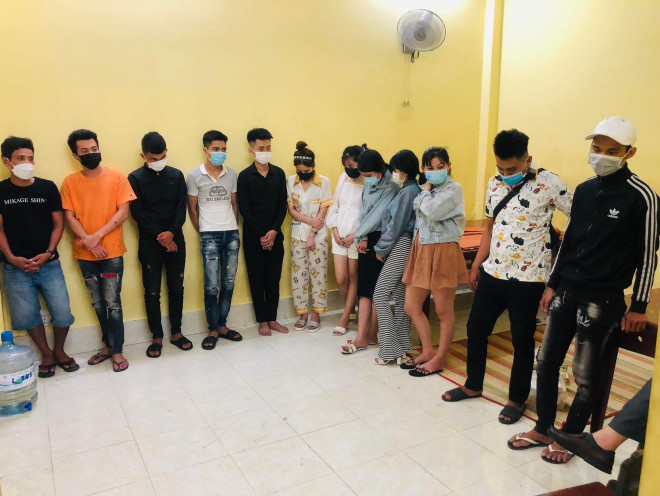 12 người trong 2 nhóm bị công an tạm giữ sau vụ nổ súng hỗn chiến