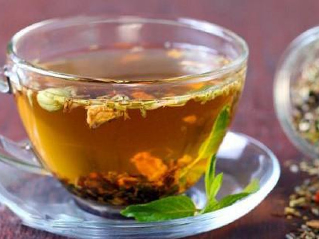 Sức khỏe đời sống - Trà thảo dược hỗ trợ giảm triệu chứng COVID-19