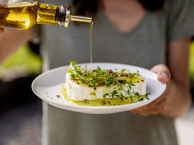 Sức khỏe đời sống - Thêm dầu ô liu vào bữa ăn của bạn có thể làm giảm nguy cơ tử vong sớm