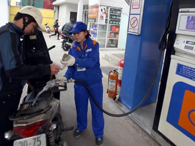 Thị trường - Tiêu dùng - Giá xăng dầu hôm nay 2/3: Lao dốc sau khi tăng sốc