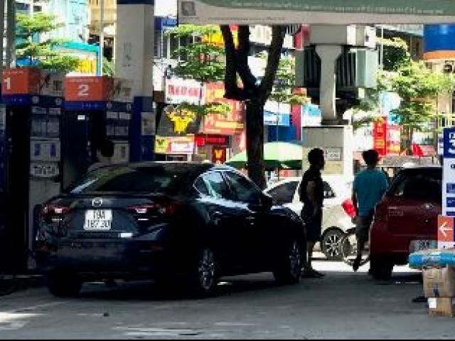 Thị trường - Tiêu dùng - Giá xăng dầu hôm nay 3/3: Liên tục phá đỉnh thiết lập từ 11 năm trước