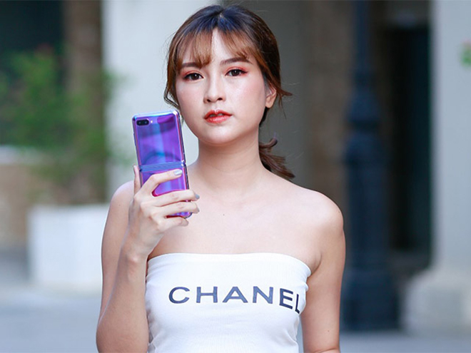 Top smartphone đẹp "đốn tim" các chị em ngày 8/3 - 6