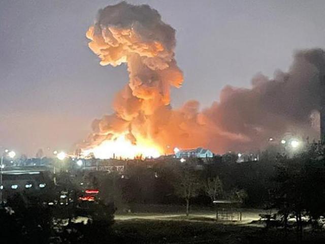 Thế giới - Nổ lớn gần trụ sở Bộ Quốc phòng Ukraine ở Kiev