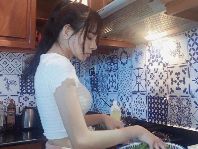 Thời trang - Cô gái Nam Định sở hữu body đẹp mê ly, có gu mặc cá tính