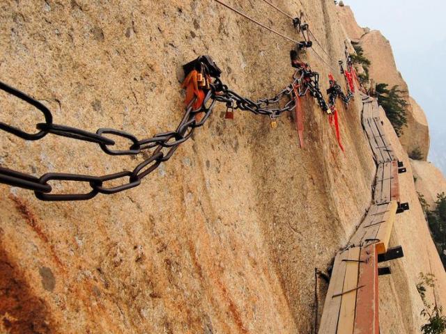 Du lịch - 4 địa điểm ở Trung Quốc khiến du khách "sởn gai ốc"