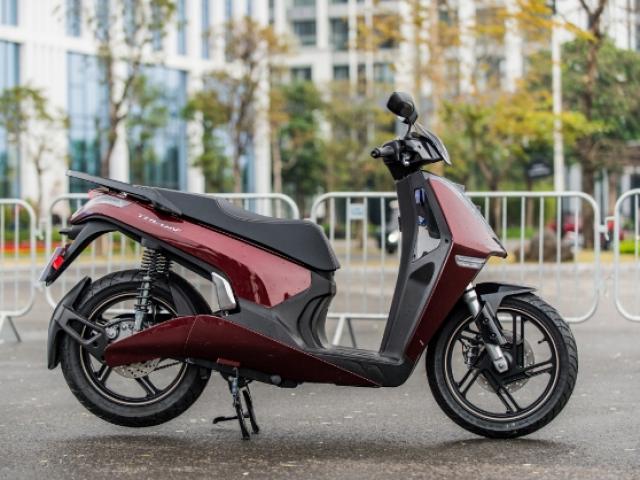 Thế giới xe - Đi xe máy điện có phải không cần bằng lái?